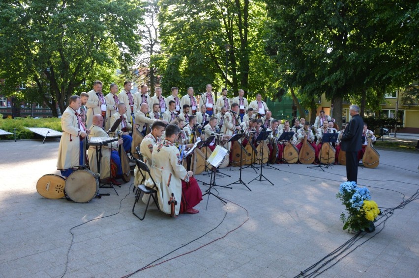 Lębork. Przed lęborską publicznością wystąpiła Narodowa Kapela Bandurzystów z Ukrainy