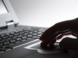 Policja w Leżajsku ostrzega: Uważajcie na oszustów w Internecie