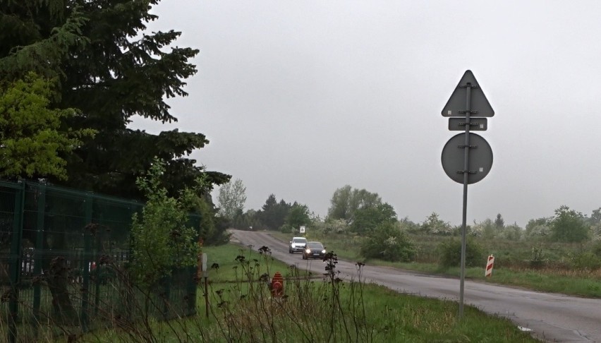 Jest kasa na remont. Nareszcie zniknie asfaltowa fala w Stobnie. Będzie też remont ulicy Nadbrzeżnej w Policach  