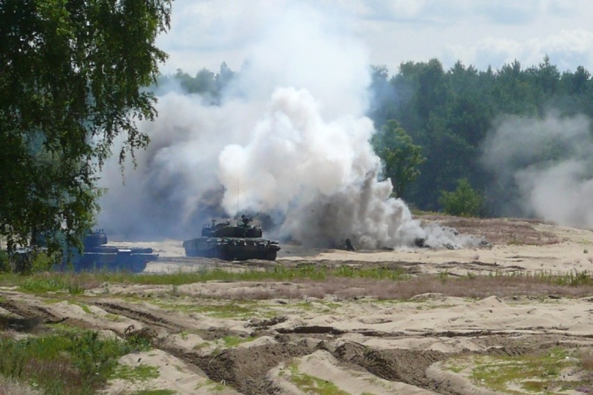 defilada czołgów w wesołej