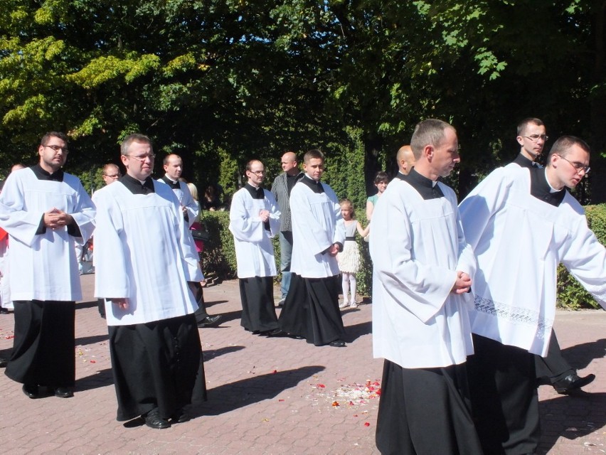 Uroczysta procesja w parafii św. Józefa w Kraśniku.