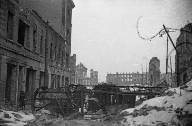Zbombardowana ul. Miodowa, styczeń 1945