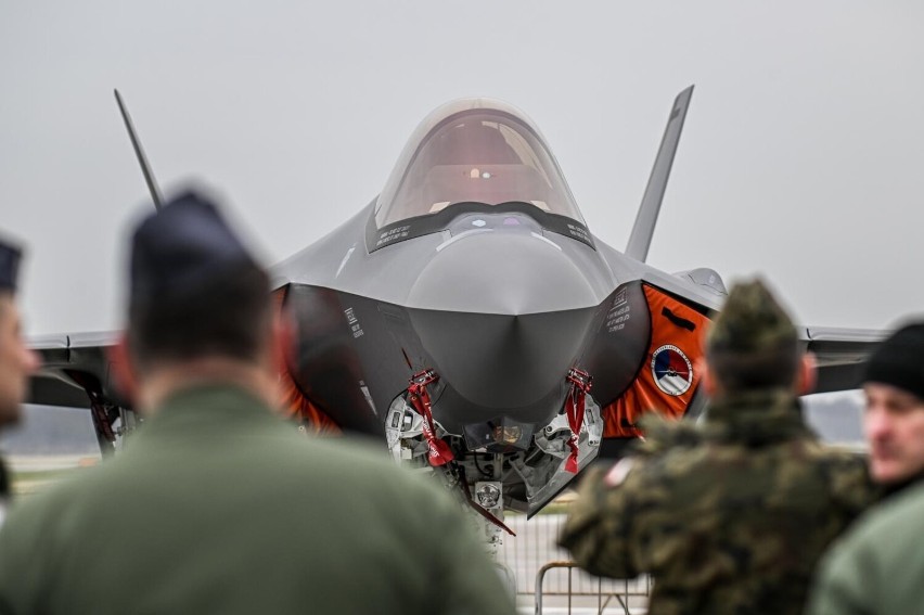 Holendrzy z F-35 z Malborka bronią wschodniej flanki NATO....