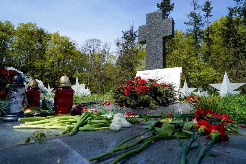 Gdańsk: Po incydencie na cmentarzu żołnierzy Armii Czerwonej 9.05.2022 r. konsulat rosyjski wydaje oświadczenie
