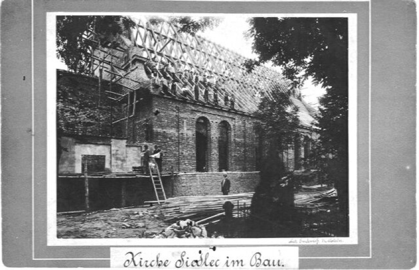 Kościół w Siedlcu w budowie