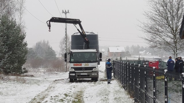 Nie żyje porażony prądem operator dźwigu HDS