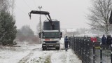 Wypadek w Piotrkowie, nie żyje porażony prądem kierowca dźwigu HDS ZDJĘCIA