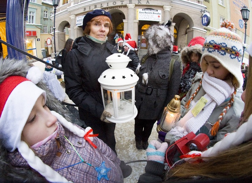 Wałbrzych: Przekazanie światełka betlejemskiego