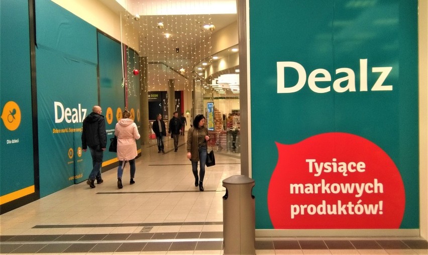 Brytyjska sieciówka Dealz otworzyła sklep w Galerii Sandecja