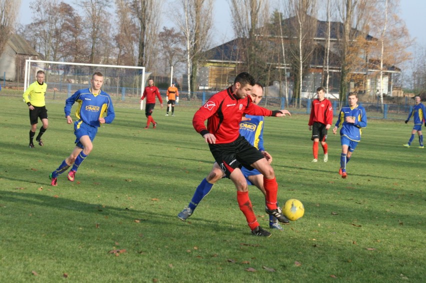 Zjednoczeni Piotrków Kujawski - Kujawianka Strzelno 2:2 w 15. kolejce 5 ligi