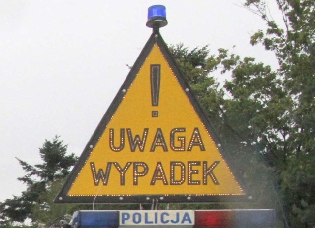 Dzięki uprzejmości policji przygotowaliśmy dla Państwa raport o najbardziej niebezpiecznych ulic w Starachowicach. Został on przygotowany na podstawie danych z całego 2017 roku. Oto ulice na których dochodzi do największej liczby wypadków i kolizji. 

>>>ZOBACZ SZCZEGÓŁY NA KOLEJNYCH SLAJDACH