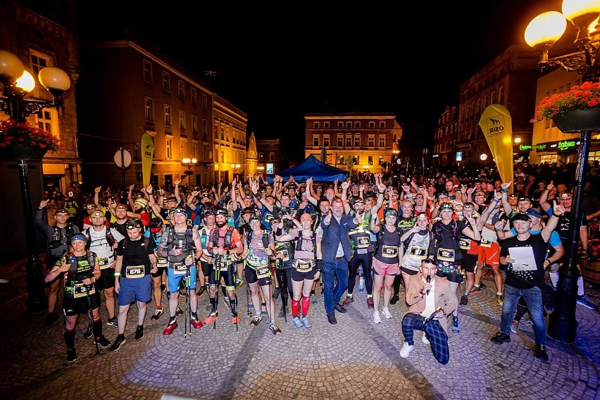 Boguszów- Gorce: Wystartowała Sudecka Setka 2022. Nocny ultramaraton górski tylko dla twardzieli (ZDJĘCIA)