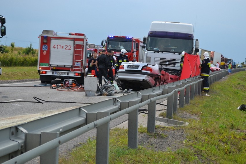 Wypadek na obwodnicy Chojnic. Trzy osoby nie żyją