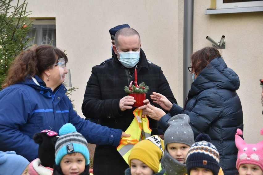 Przedszkolaki z Przedszkola numer 1 w Jędrzejowie zaśpiewały...