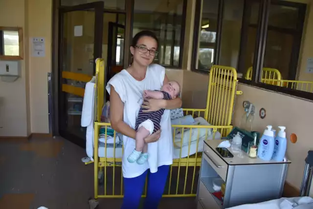 Mały Robert ma zaledwie miesiąc. To jeden z ostatnich pacjentów oddziału dziecięcego w Łukaszu przed planowanym  zamknięciem