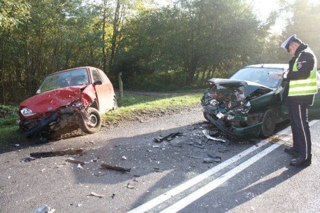 Dziś około godziny 9.00 doszło do wypadku na odcinku Grodzisk Wlkp. – Nowy Tomyśl w Lasówkach. Jedna osoba została przetransportowana śmigłowcem do szpitala.

Zobacz więcej: Lasówki. Groźny wypadek ZDJĘCIA