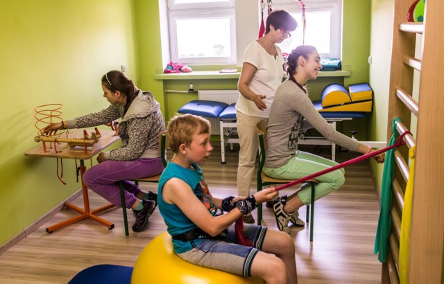 W szkole przy Jesionowej funkcjonuje sala do rehabilitacji, ale basen spełniałby tę funkcję znacznie lepiej