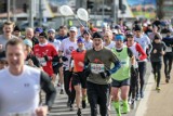 Półmaraton w Pruszczu Gdańskim. Setki biegaczy na ulicach miasta