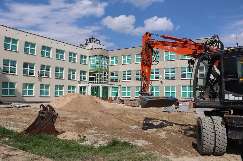Trwa budowa boiska przy Szkole Podstawowej nr 17 w Kaliszu