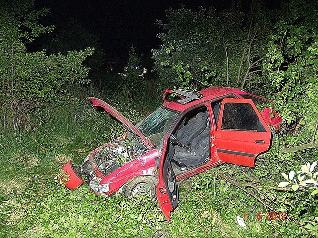 Wypadek w Woli Zarczyckiej.  Zgięła jedna osoba [ZDJĘCIA]