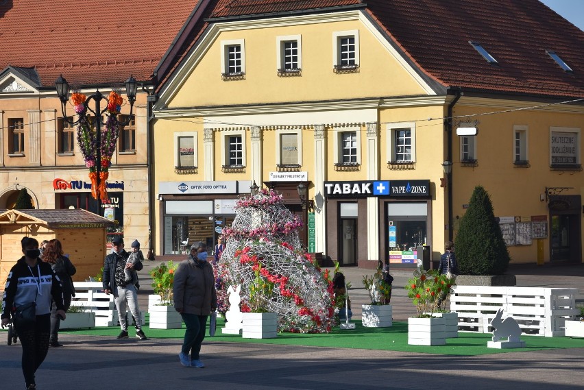 Fontanna na rynku w Rybniku już działa! 1 kwietnia ruszą tańczące fontanny przy bazylice