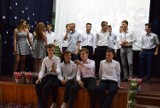 Trzecioklasiści gimnazjum w Trzcielu przygotowali na zakończenie roku program artystyczny [WIDEO, ZDJĘCIA]