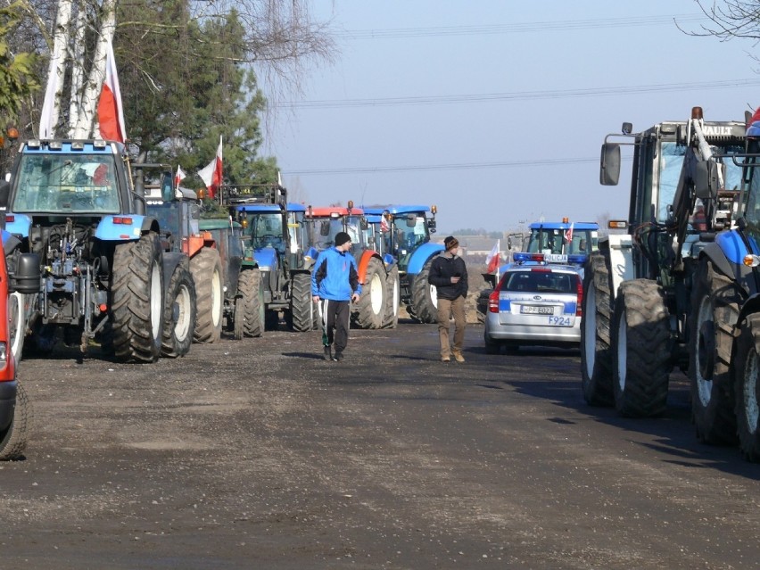 Protest rolników na DK 8 pod Ruścem
