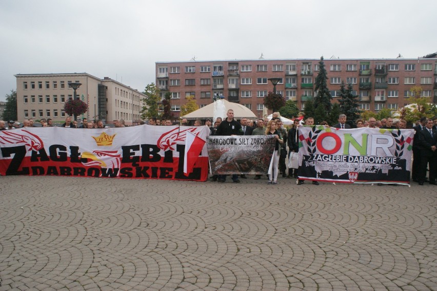 Tak wyglądało nadanie rondu w centrum nazwy Żołnierzy...