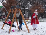 Kraków. W zimowych warunkach otworzyli plac zabaw w Łuczanowicach [ZDJĘCIA]