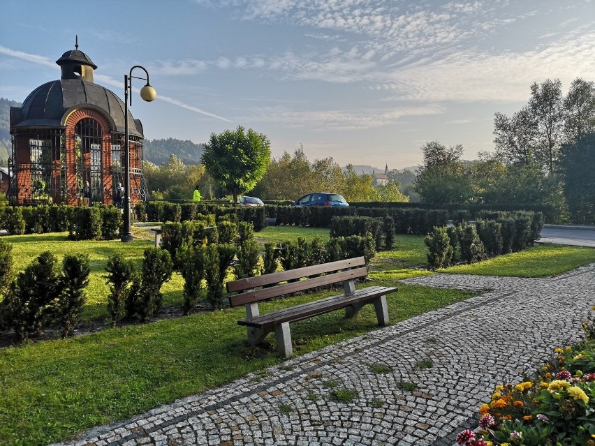 Park zdrojowy w Piwnicznej zachęca do jesiennych spacerów