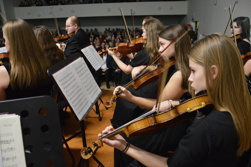 Koncert zgromadził tłumy mieszkańców. Uniwersytet Jana...