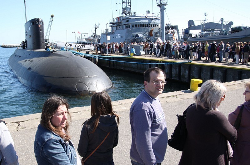 Trwa majówka Marynarki Wojennej RP w Gdyni. Można zwiedzać okręty wojenne [ZDJĘCIA]