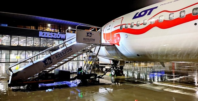 Ponad 80 tysięcy pasażerów obsłużyło w maju lotnisko w Jasionce.