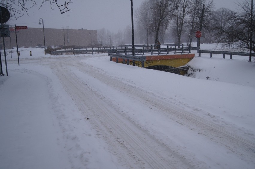 Zima w Radomsku warunki na drogach 8.02.21