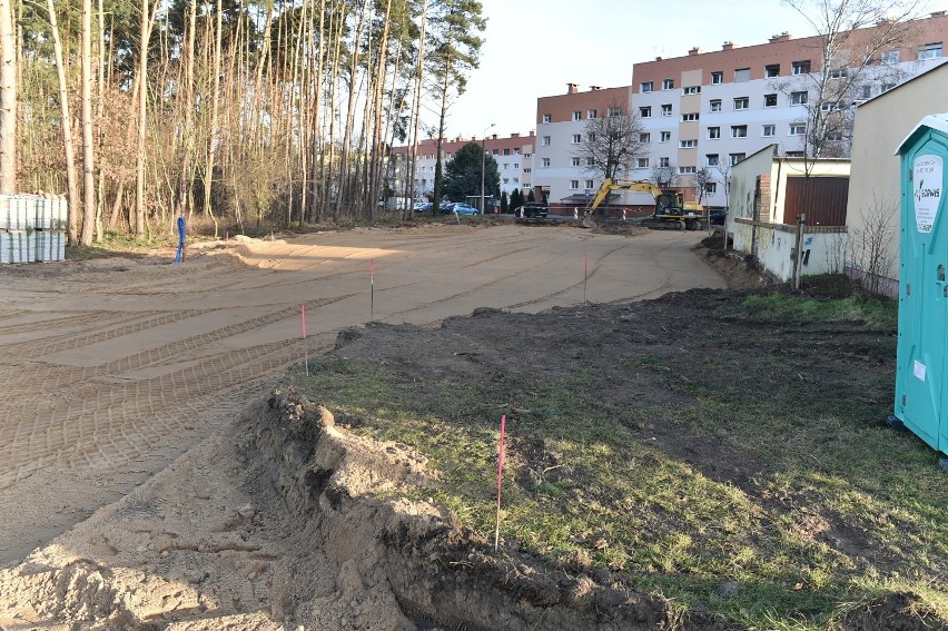 Leszno. Pętla autobusowa na Rejtana ma być gotowa z końcem marca [ZDJĘCIA]