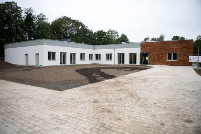 Dom Autysty w Poznaniu organizuje już pierwsze zajęcia. Jest to pierwsza tego typu placówka w stolicy Wielkopolski. Udało nam się zajrzeć do wnętrza tego wyjątkowego budynku.

Przejdź dalej i zobacz kolejne fotografie --->