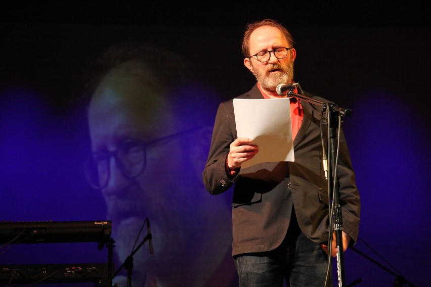 W WDK w Kielcach przywołali pamięć o Andrzeju Kaczmarku, znakomitym satyryku i twórcy kabaretu Pirania