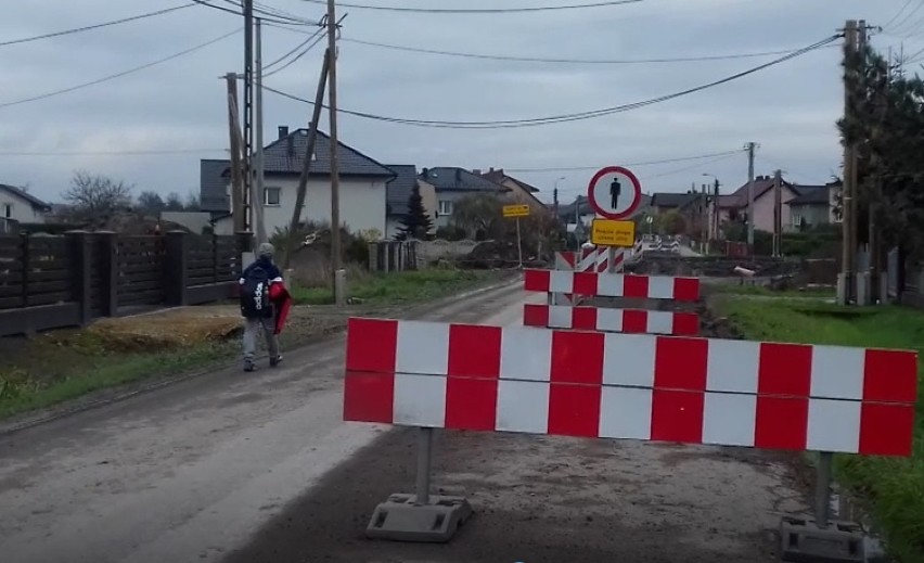 W Bobrku przy budowie obwodnicy nie zadbano o bezpieczeństwo...