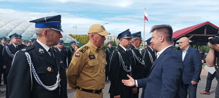 Wręczenie czeków dla strażaków OSP z regionu wałbrzyskiego w...