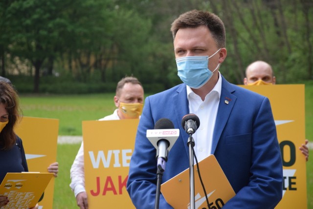 W Gorzowie i Zielonej Górze Hołownia krytykował działania związane z niszczeniem zieleni.