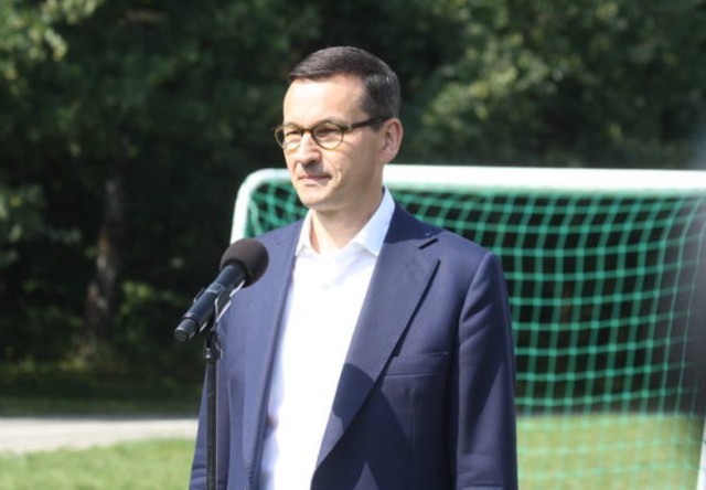6 września 2018 r. na tyskie osiedle W przyjechał premier Mateusz Morawiecki i obiecał, że chłopcy będą mieć nowe boisko