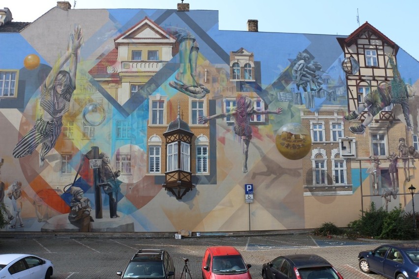 Nowy mural w Nowej Soli w pełnej okazałości. Jaki jest?