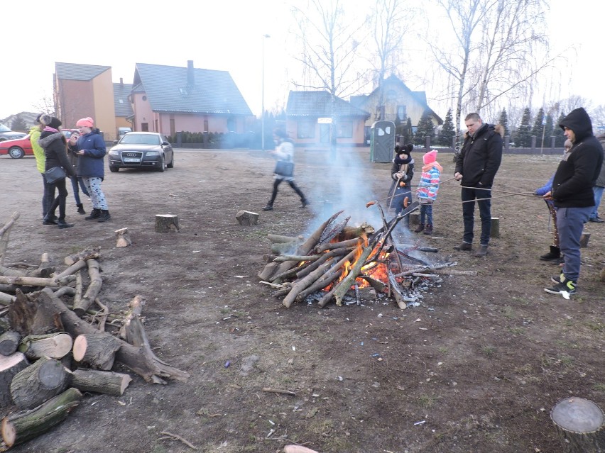 Osiedle Piastowskie rozpoczęło ferie zimowe ogniskiem [ZDJĘCIA]