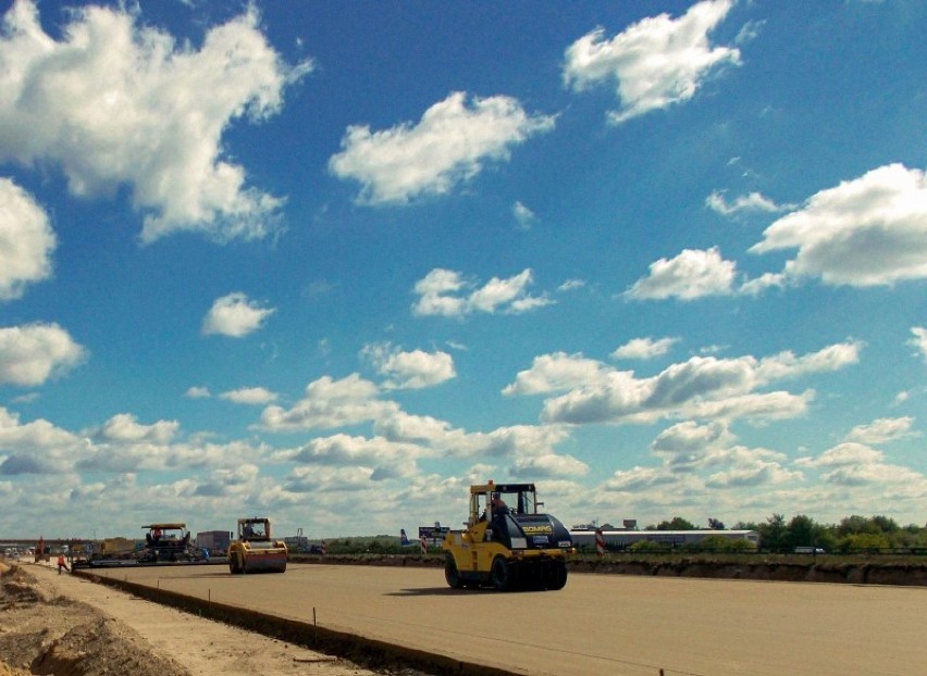 W maju prace na budowie autostrady A1 (17 - km odcinek E)...