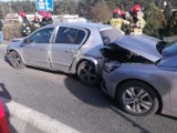 Wypadek w Stryszku pod Bydgoszczą. Zderzyły się trzy samochody. Jedna osoba ranna
