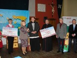 Zbąszyński Caritas otrzymał czeki od Muszkieterów [FOTO]