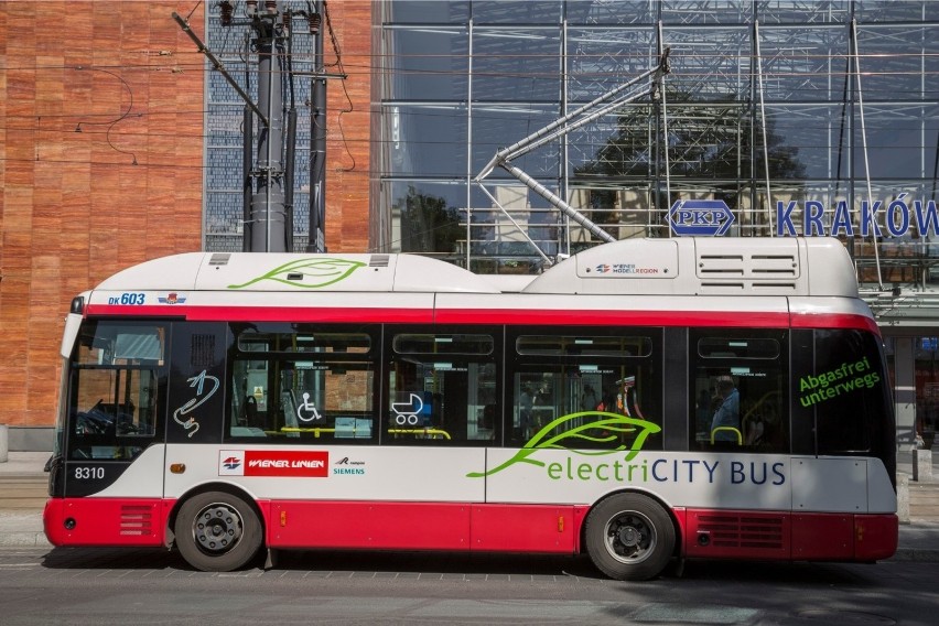 Po Krakowie kursowały już różne autobusy elektryczne