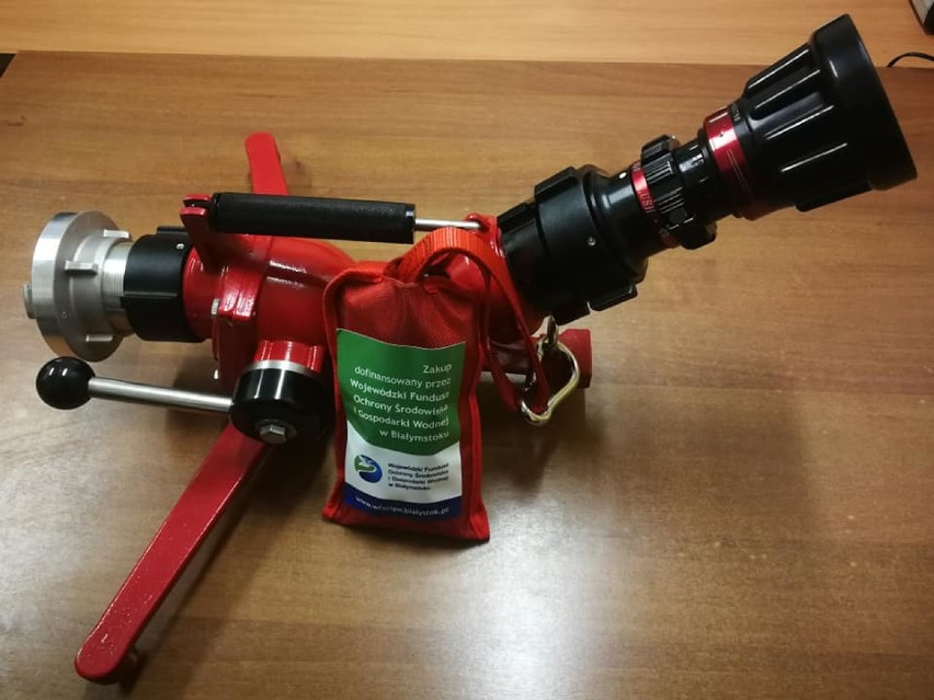 Strażacy z Ochotniczej Straży Pożarnej w Wasilkowie otrzymali nowy sprzęt (zdjęcia)