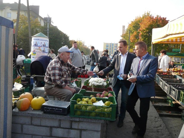 PO w Łasku ruszyła na targowisko Witaminka