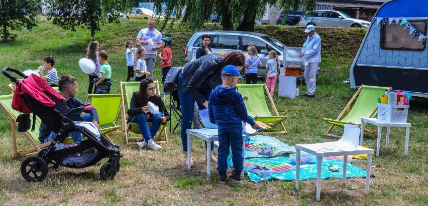 Choć pochmurny, to radosny festyn "Tato! Pokaż mi Szamotuły!" [ZDJĘCIA]